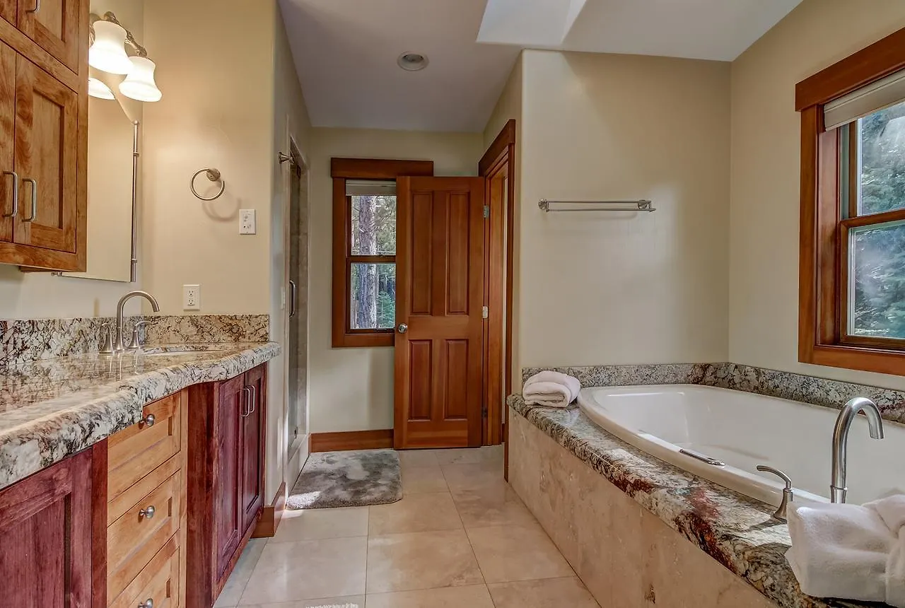 Vakantiehuis Aspen Acres - Five Bedroom Home South Lake Tahoe
